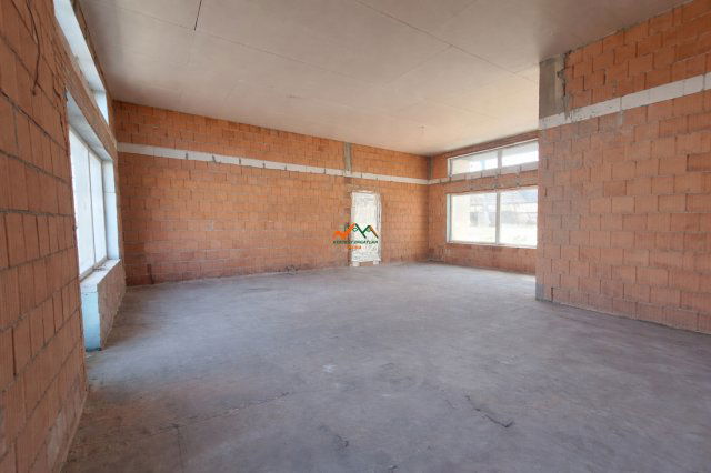 Eladó sorház, Szigetszentmiklóson 114.9 M Ft, 4 szobás