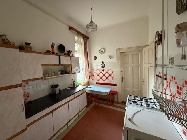 Eladó téglalakás, Budapesten, XIII. kerületben 90 M Ft, 4 szobás