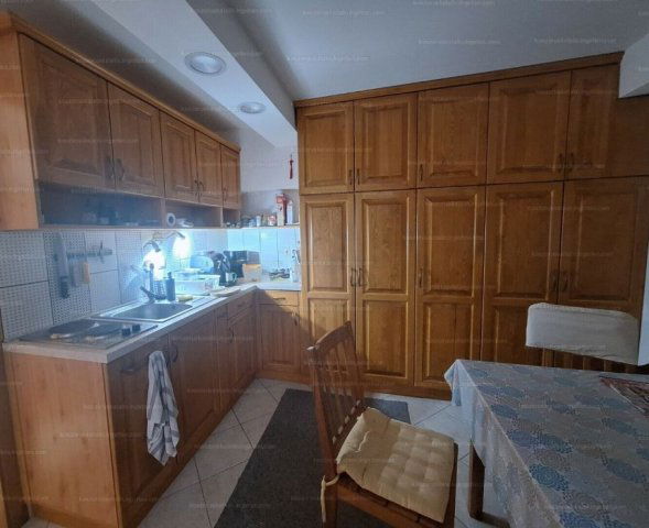 Eladó ipari ingatlan, Hévízen 18.865 M Ft, 1 szobás