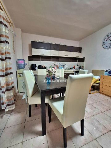 Eladó családi ház, Pétfürdőn 84.99 M Ft, 5 szobás