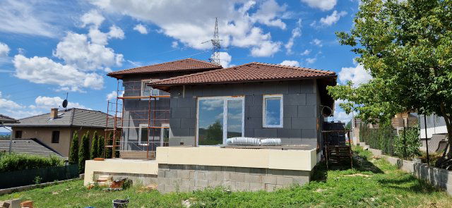 Eladó ikerház, Mogyoródon 109.9 M Ft, 4 szobás