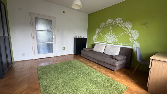 Eladó téglalakás, Debrecenben 55.5 M Ft, 3 szobás