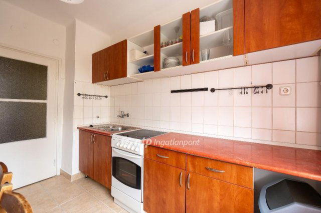 Eladó téglalakás, Budapesten, II. kerületben 74.9 M Ft, 1 szobás