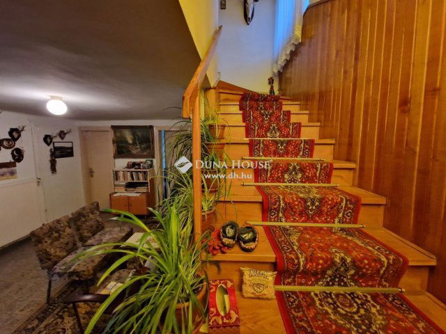 Eladó családi ház, Orfűn 99.5 M Ft, 4 szobás