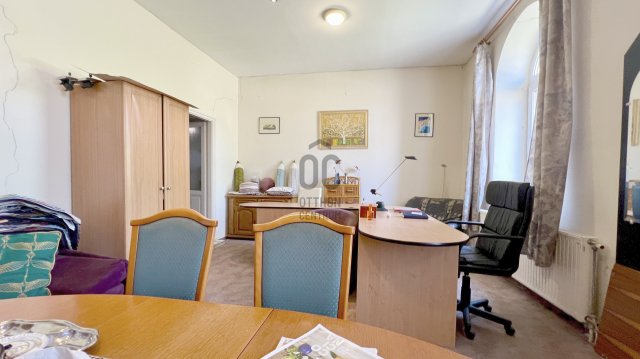 Kiadó üzlethelyiség, Szekszárdon 115 E Ft / hó