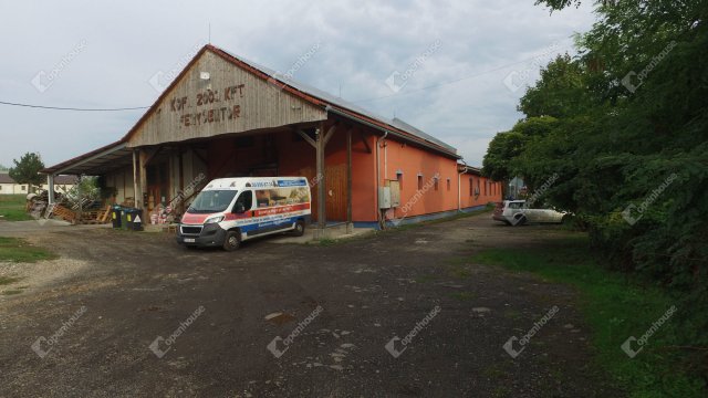 Eladó ipari ingatlan, Monoron 390 M Ft / költözzbe.hu