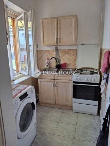 Eladó családi ház, Tápiószecsőn 45 M Ft, 3 szobás