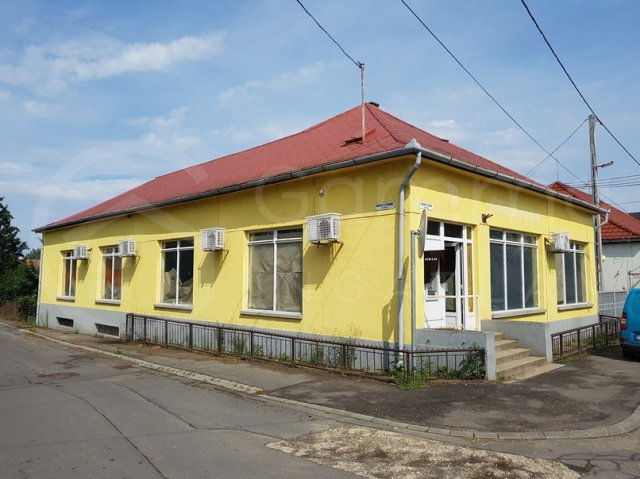 Eladó családi ház, Ricsén 25.185 M Ft, 4 szobás