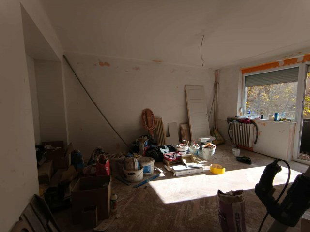 Eladó téglalakás, Komlón, Petőfi utcában 18.99 M Ft, 1 szobás