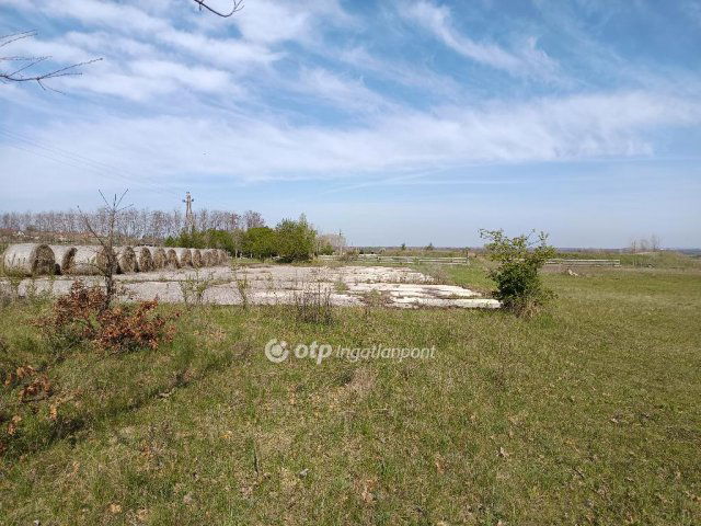 Eladó mezogazdasagi ingatlan, Ugodon 45 M Ft / költözzbe.hu