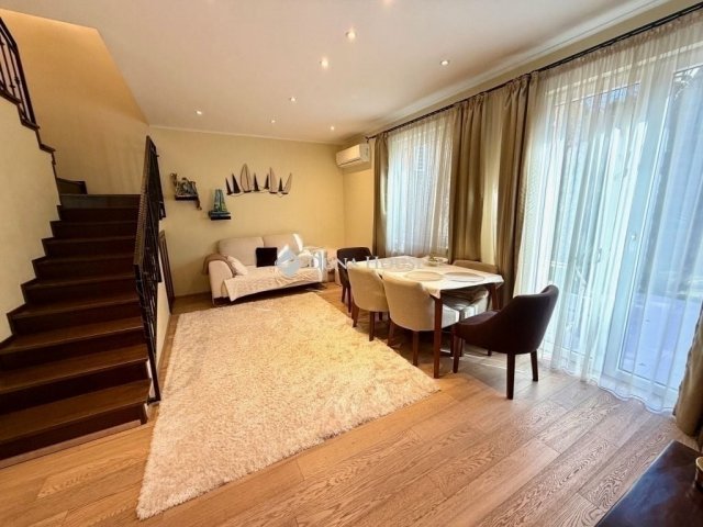 Eladó téglalakás, Fóton 156.9 M Ft, 4 szobás