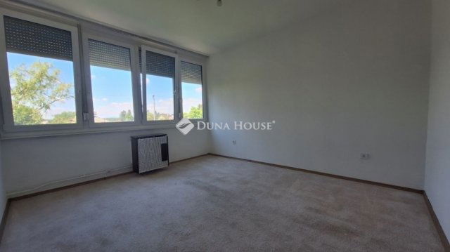 Eladó téglalakás, Székesfehérvárott 45.5 M Ft, 2 szobás