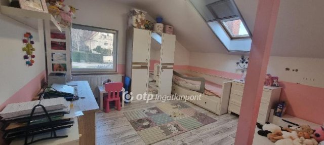 Eladó téglalakás, Ürömön 124.9 M Ft, 5 szobás