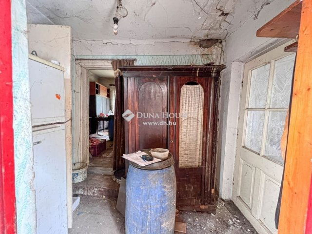 Eladó családi ház, Budapesten, XX. kerületben 37.9 M Ft