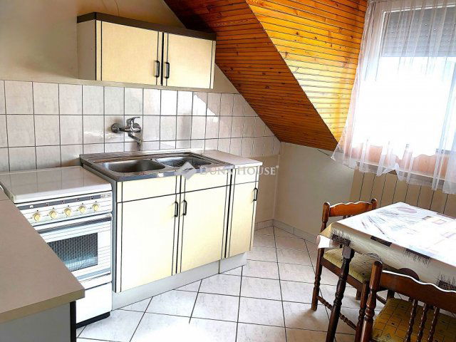 Eladó családi ház, Mohácson 87.2 M Ft, 7 szobás