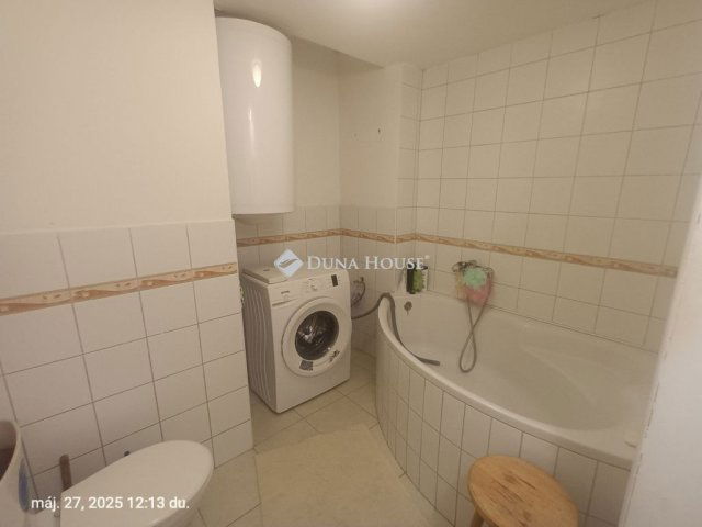Eladó téglalakás, Budapesten, I. kerületben 82.5 M Ft, 2 szobás
