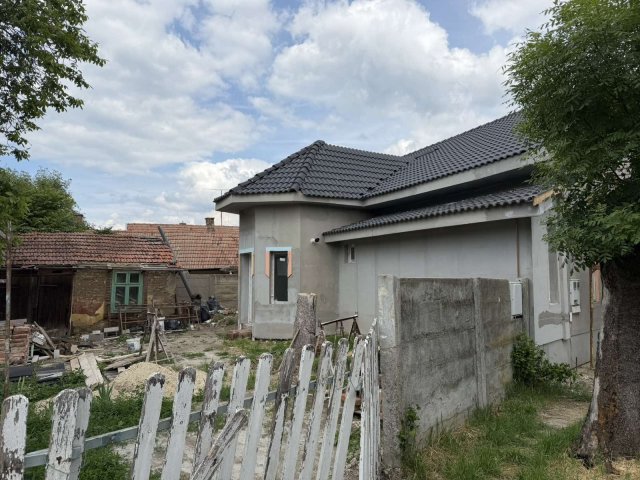 Eladó családi ház, Gyulán, Komáromi utcában 54.9 M Ft