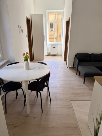 Eladó téglalakás, Budapesten, VI. kerületben, Teréz körúton
