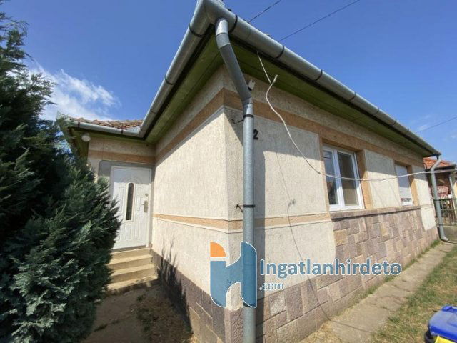 Eladó családi ház, Atkáron 22.9 M Ft, 2+1 szobás