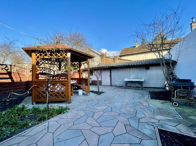 Eladó ikerház, Budapesten, XIV. kerületben 159.9 M Ft, 4 szobás