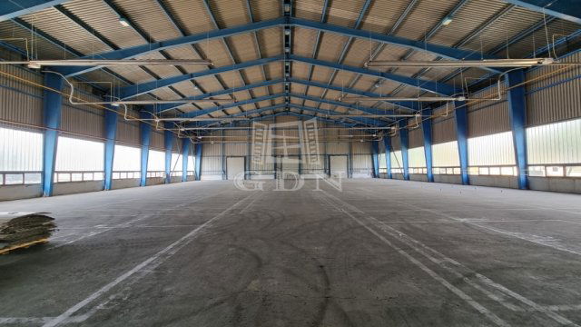 Kiadó ipari ingatlan, Székesfehérvárott 5253 E Ft / hó