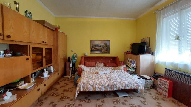 Eladó családi ház, Sarkadon 19.9 M Ft, 2 szobás