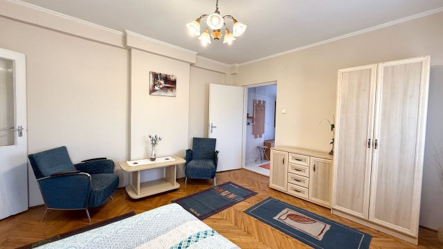 Kiadó téglalakás, albérlet, Debrecenben 200 E Ft / hó