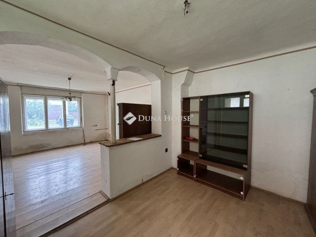 Eladó családi ház, Leányváron 34.9 M Ft, 5 szobás