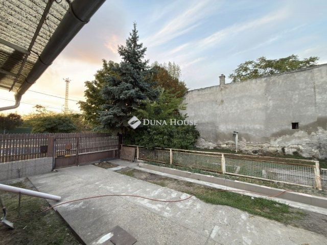 Eladó téglalakás, Budapesten, XXI. kerületben 34.9 M Ft