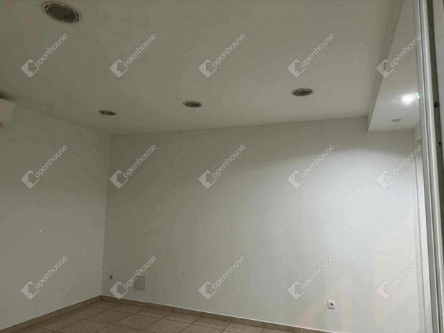 Kiadó üzlethelyiség, Győrött 250 E Ft / hó