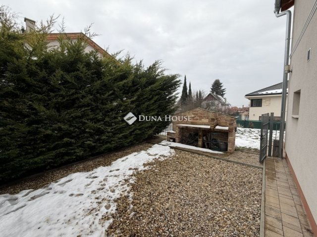 Eladó családi ház, Budapesten, XVII. kerületben 138 M Ft