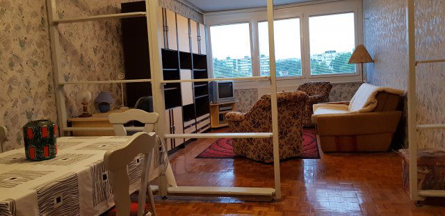 Kiadó panellakás, albérlet, Egerben 140 E Ft / hó, 2 szobás
