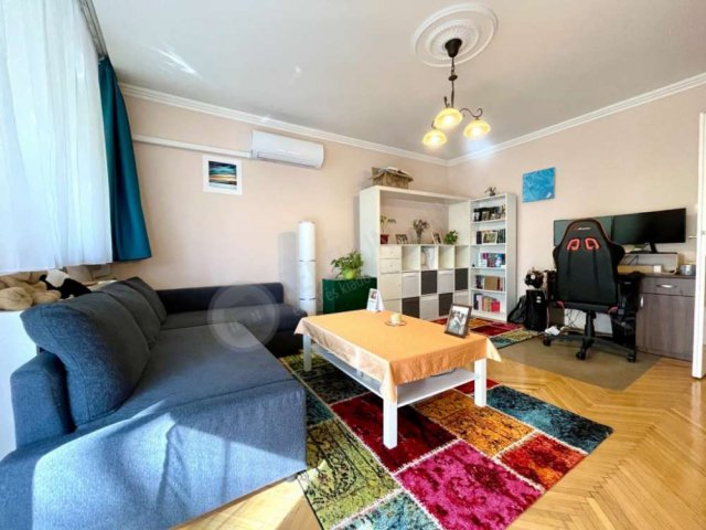 Kiadó téglalakás, albérlet, XI. kerületben, Ménesi úton