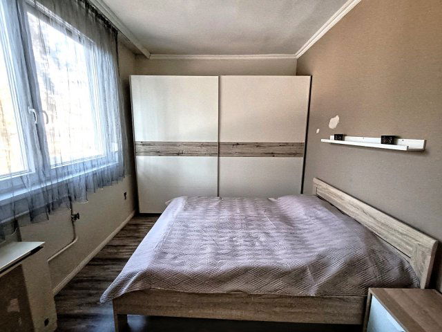 Eladó téglalakás, Szigetszentmiklóson 74.95 M Ft, 4 szobás