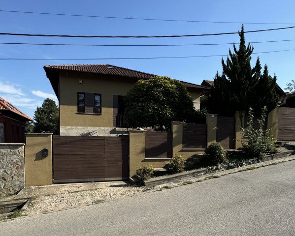 Eladó családi ház, Pomázon, Tél utcában 399.999 M Ft