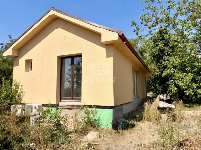 Eladó családi ház, Mogyoródon 67.99 M Ft, 3 szobás
