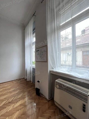 Eladó téglalakás, Budapesten, VII. kerületben 45 M Ft, 1 szobás
