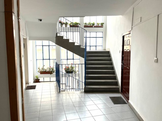 Eladó téglalakás, Budapesten, III. kerületben 69.9 M Ft