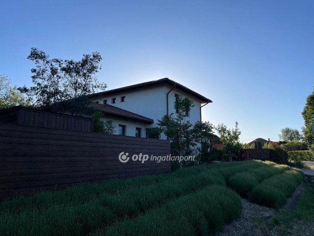 Eladó családi ház, Nyírpazonyon 199.9 M Ft, 3 szobás