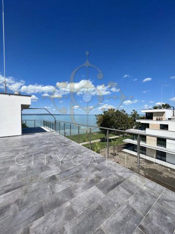 Eladó téglalakás, Siófokon 265 M Ft, 3 szobás