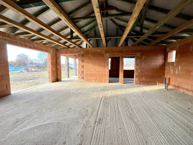 Eladó családi ház, Nyíregyházán 33 M Ft, 3 szobás