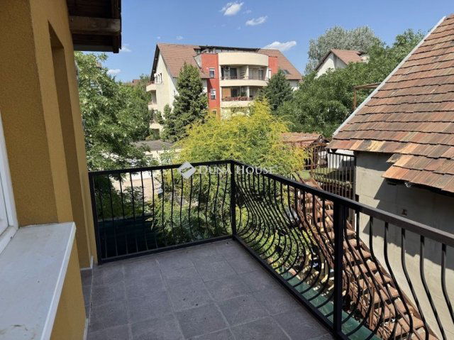 Eladó téglalakás, Szigetszentmiklóson 72 M Ft, 4 szobás