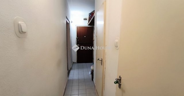 Eladó panellakás, Budapesten, XXI. kerületben 62 M Ft, 3 szobás