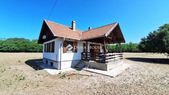 Eladó mezogazdasagi ingatlan, Örkényen 110 M Ft, 2 szobás