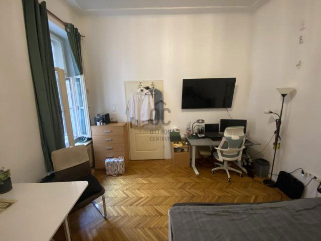 Eladó téglalakás, Budapesten, VIII. kerületben 33 M Ft, 1 szobás