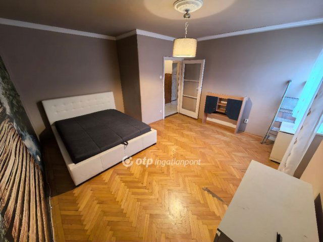 Eladó téglalakás, Debrecenben 55.9 M Ft, 2+1 szobás