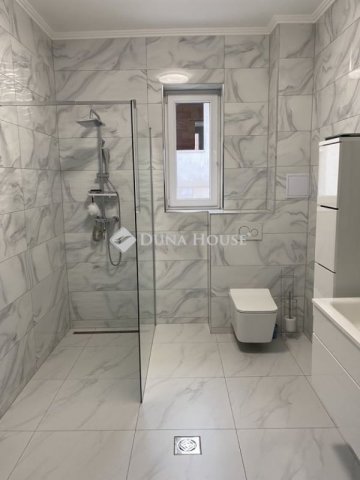 Eladó családi ház, Érden 199.5 M Ft, 3 szobás