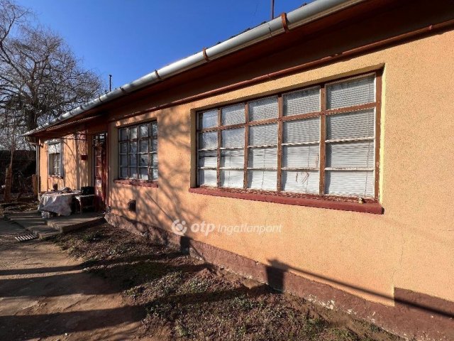 Eladó családi ház, Nyíregyházán 28.9 M Ft, 2 szobás