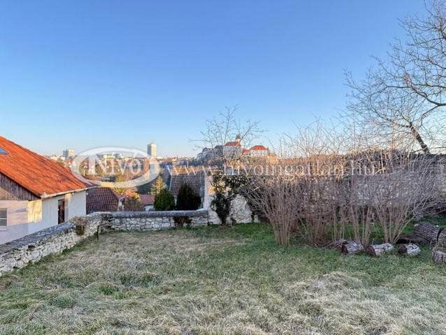 Eladó telek, Veszprémben 97 M Ft / költözzbe.hu