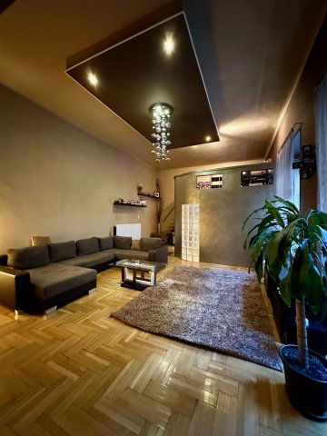 Kiadó téglalakás, albérlet, VII. kerületben, Rákóczi úton